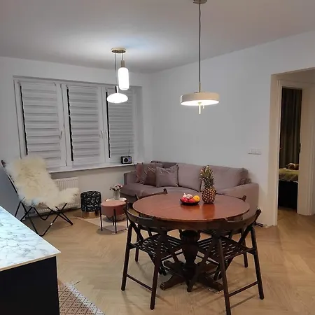 Ramulta 53 Balcony Netflix Ps4